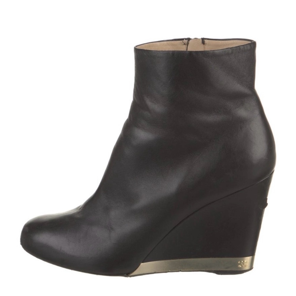 CHANEL SZ 40 Black Leather Wedge Ankle Boot